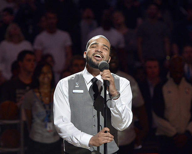 cba直播籃球直播平臺官網(wǎng)中的象征主義：解讀小說的深層含義