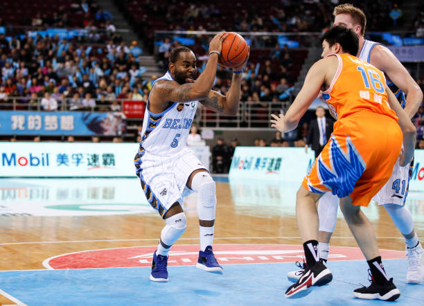 科比、喬丹、詹姆斯：誰在得分榜上的地位更高？