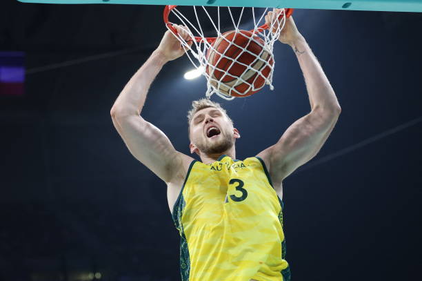 籃球場建設(shè)內(nèi)容及規(guī)模介紹范文參考