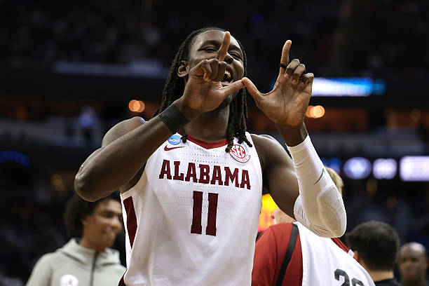 進(jìn)攻球員如何利用規(guī)則制造打手犯規(guī)？