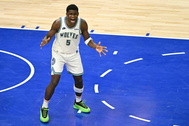 籃球場尺寸指南：標準長度和寬度是多少米？