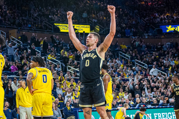 NBA球星對決直播：詹姆斯vs庫里，誰能勝出？