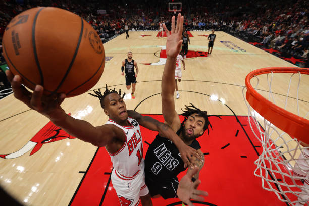 籃球場標(biāo)準(zhǔn)尺寸詳解：是否包含邊線？