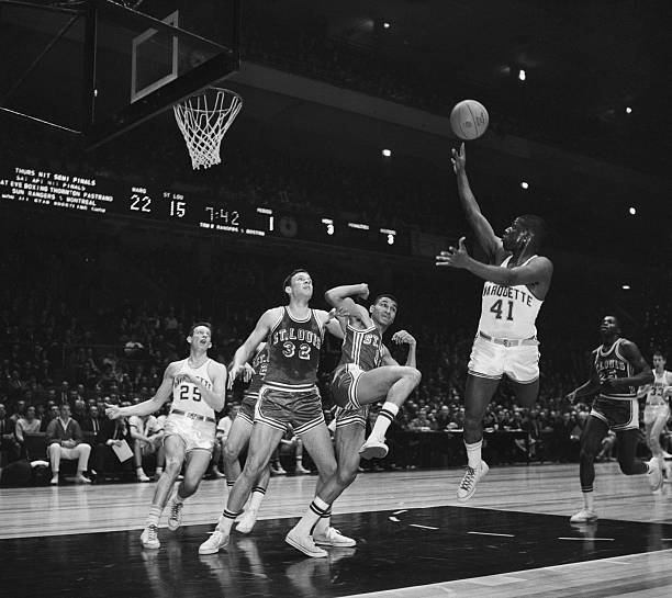 解析NBA賽場上的經(jīng)典碰撞案例