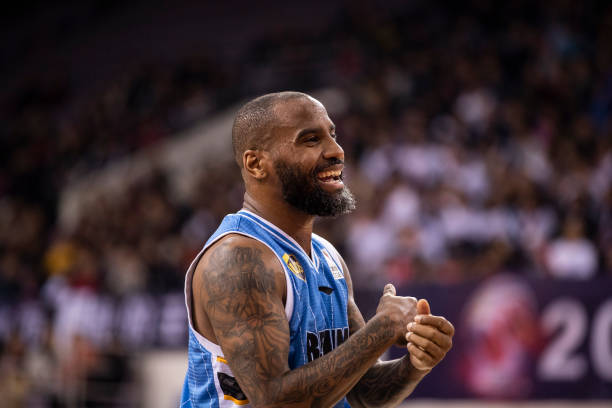 籃球場施工中的安全措施與環(huán)保要求