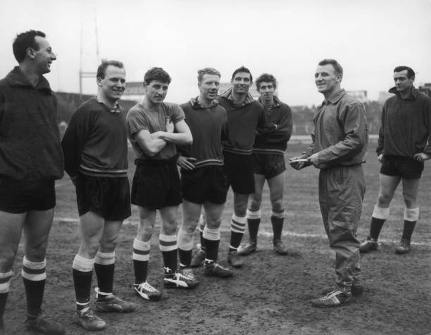 八人制足球場建設必看：長寬尺寸、材質與安全要求