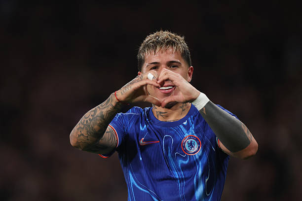 經(jīng)典重生：彪馬KING系列足球鞋的歷史傳承與現(xiàn)代革新