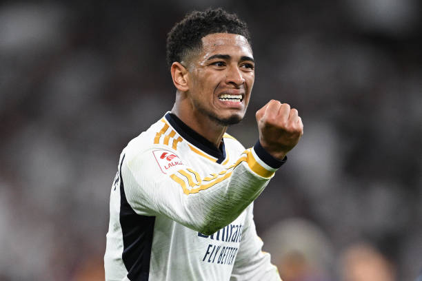 巴喬的年齡與傷?。耗切┠晁绾螒?zhàn)勝時(shí)間與傷痛