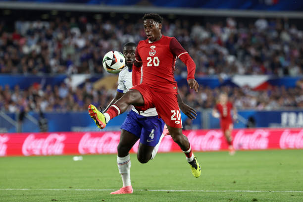 皇馬歐冠奪冠年份背后的數(shù)據(jù)統(tǒng)計：進球、助攻與紀錄