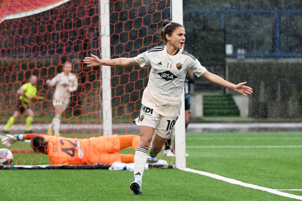 遠射、挑射、搓射——實況足球10進球技巧實戰(zhàn)教學