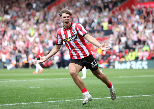 萊萬多夫斯基9分鐘5球：足球史上最不可思議的進球表演