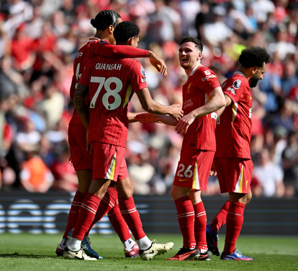 從土地到草皮：專業(yè)足球場建設各環(huán)節(jié)費用一覽