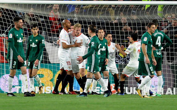 德甲俱樂部收入結構解析：商業(yè)贊助與轉播權雙輪驅(qū)動