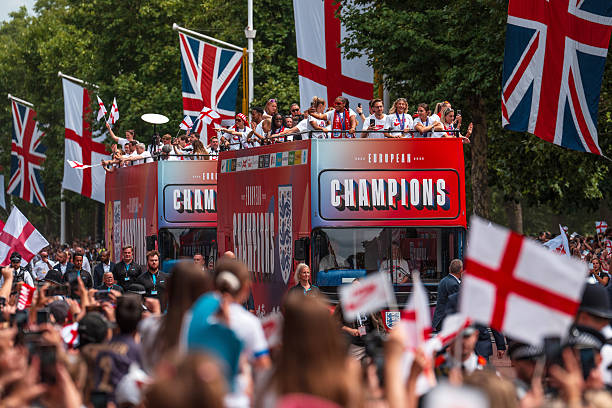 歐冠半決賽后賠率更新：奪冠形勢(shì)逐漸明朗