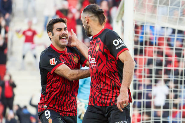 孔蒂的首個(gè)英超賽季：如何帶領(lǐng)切爾西重奪冠軍