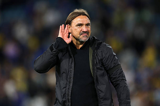 貝克漢姆歐洲杯經(jīng)典瞬間回顧：那些年我們追過(guò)的任意球