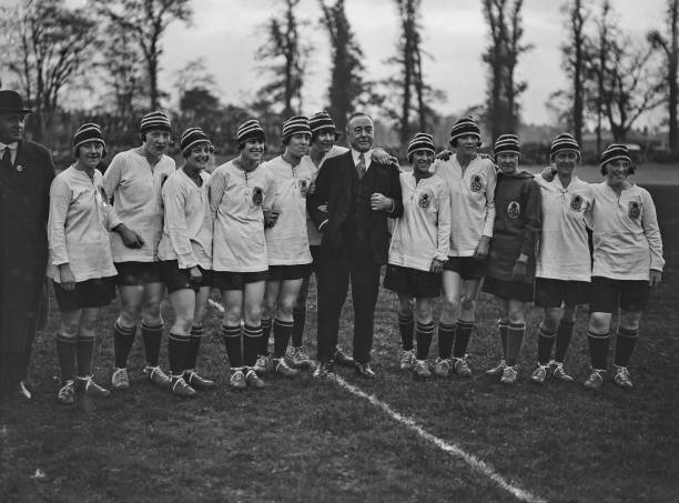 數(shù)字背后的故事：馬拉多納各時(shí)期球衣號(hào)碼全解析