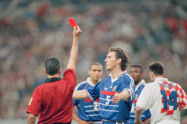 2023-2024賽季德甲賽程全解析：關(guān)鍵對(duì)決與奪冠熱門(mén)