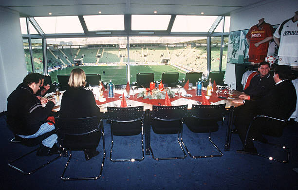 克林斯曼的職業(yè)生涯：他是如何定義中鋒角色的？