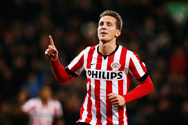 C羅簡介：從馬德拉島到世界足壇巔峰的傳奇之路