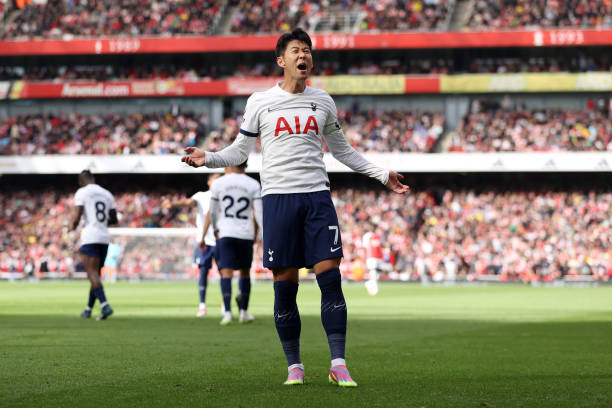 今晚中國足球直播時間表：不容錯過的精彩對決！