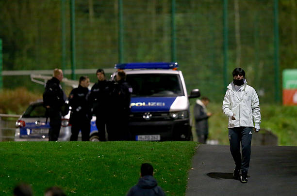 馬拉多納傳奇：他穿過的那些經(jīng)典號(hào)碼球衣