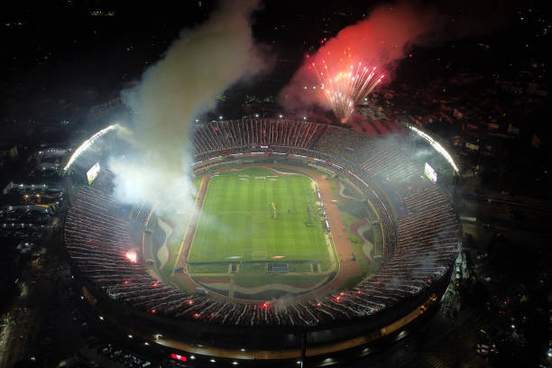 從數(shù)據(jù)看罰球點(diǎn)球時(shí)守門員提前移動的普遍現(xiàn)象