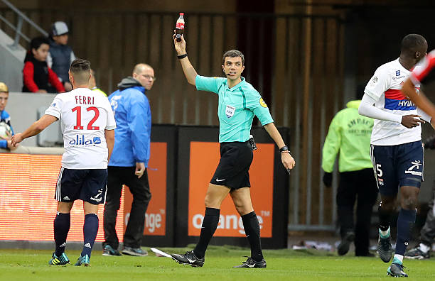 拜仁慕尼黑2-2戰(zhàn)平皇馬，歐冠半決賽懸念留至次回合