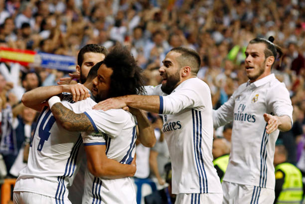 商業(yè)價(jià)值 vs 球迷體驗(yàn)：歐冠決賽場(chǎng)地的平衡之道