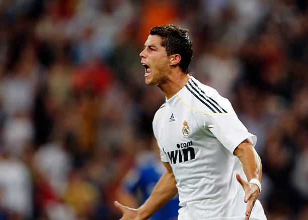 貝克漢姆的經(jīng)典發(fā)型：什么衣服都配不上它的時(shí)尚感