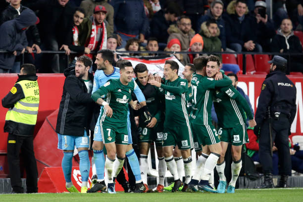 梅西vs德羅巴：2009歐冠半決賽兩大巨星的巔峰對(duì)決