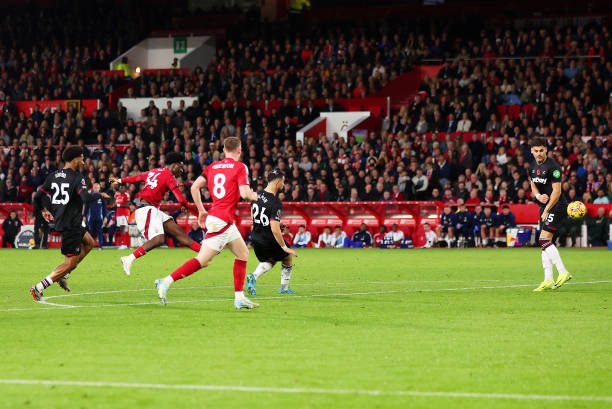 巴西隊(duì)射手榜更新：拉菲尼亞進(jìn)球數(shù)超越內(nèi)馬爾？