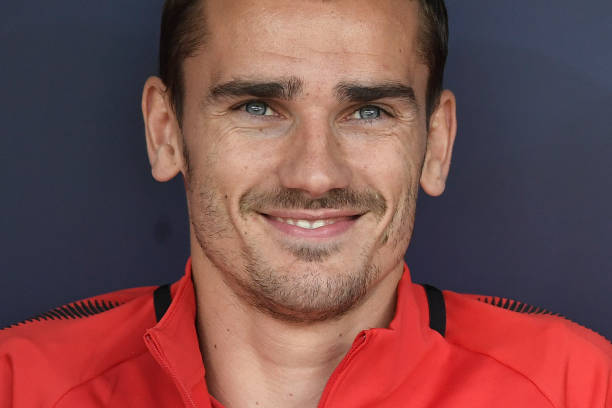 7月17日足球賽事前瞻：關(guān)鍵對(duì)決與勝負(fù)預(yù)測(cè)