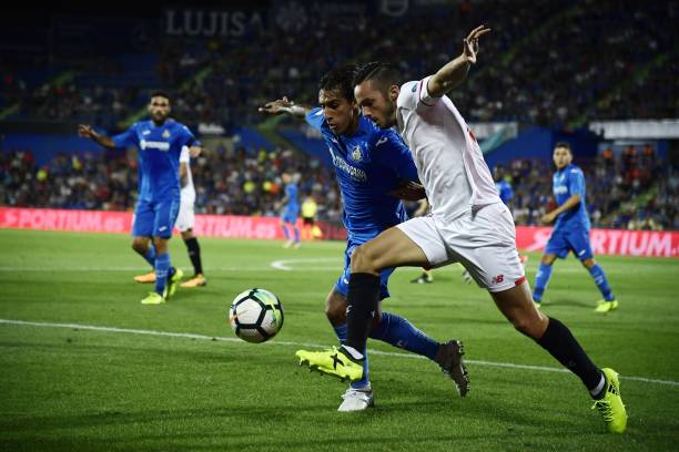 利物浦歐冠首發(fā)出爐！薩拉赫領銜，范迪克坐鎮(zhèn)后防