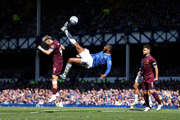 回顧博格坎普職業(yè)生涯中的標(biāo)志性戰(zhàn)靴