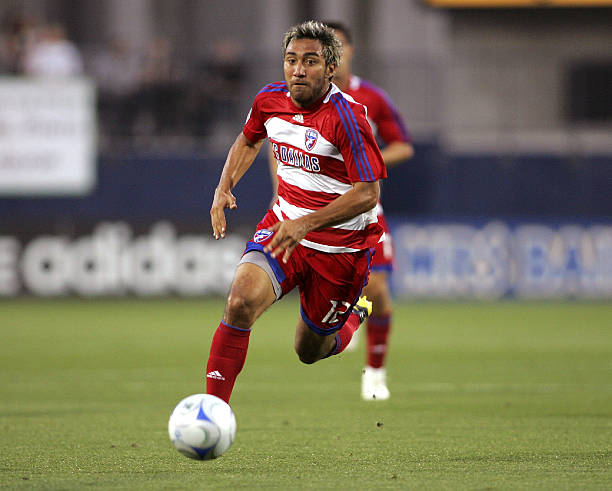 今日足球賽事直播平臺(tái)推薦：免費(fèi)與付費(fèi)選擇