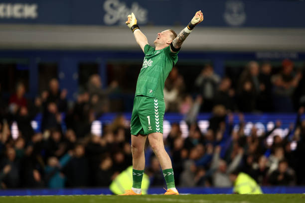 足球迷必看！史上最令人難忘的越位爭(zhēng)議瞬間全解析