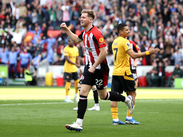 規(guī)則探秘：如果點(diǎn)球距離不是11米，比賽會(huì)發(fā)生怎樣的變化？