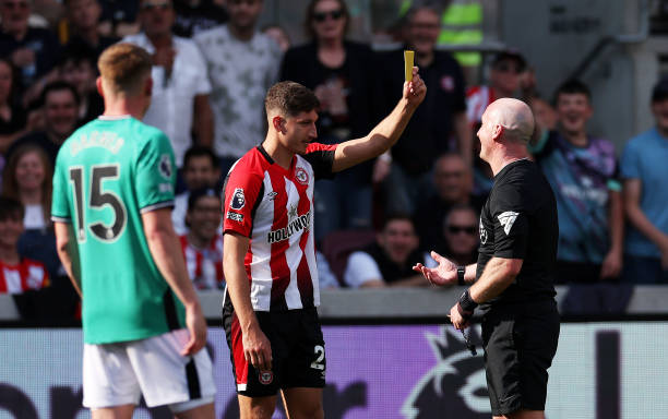 從伯納烏到伊蒂哈德：兩回合戰(zhàn)術(shù)演變與瓜齊斗法全記錄