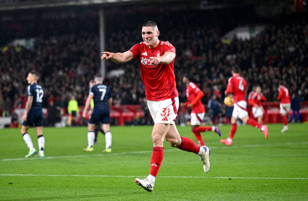 角球分析系統(tǒng)如何提升足球戰(zhàn)術(shù)決策能力？