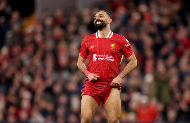 中超青島隊首發(fā)11人名單公布，后防線迎來老將復(fù)出