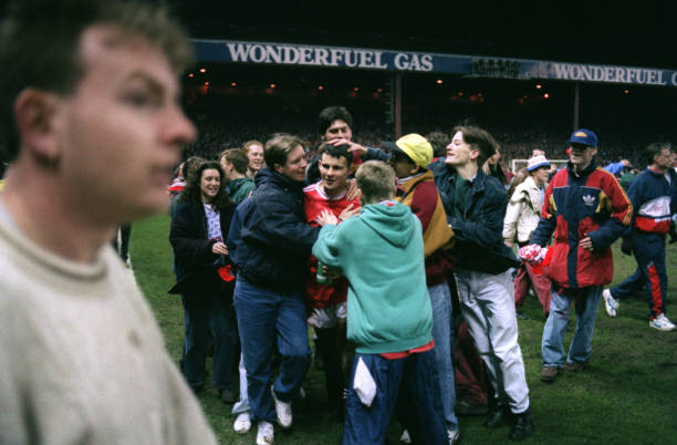 歐冠決賽經(jīng)典時刻：C羅點球助皇馬登頂GIF特寫