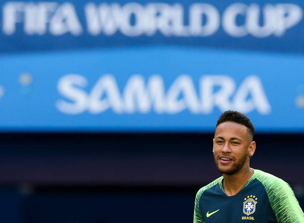 歐冠決賽門票銷售火爆，現(xiàn)場觀眾能否見證歷史？