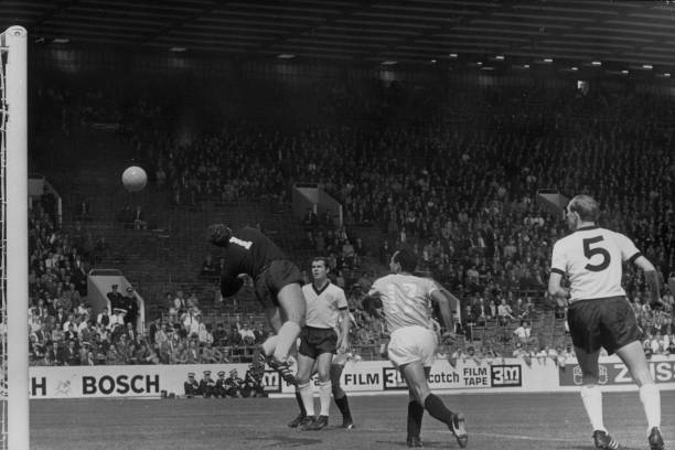 阿森納歐冠決賽陣容照片：溫格與弟子們的最后戰(zhàn)役