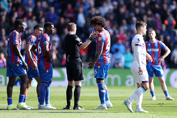 六人制足球進(jìn)攻利器：1-2-2陣型的跑位與配合技巧