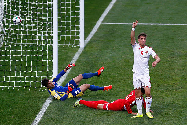 羅納爾迪尼奧 vs 羅納爾多：誰是真正的桑巴之王？