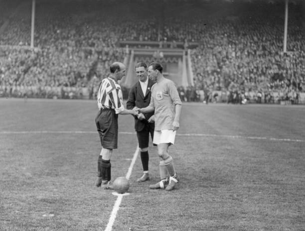 如何判斷最佳射門角度：球員必讀指南