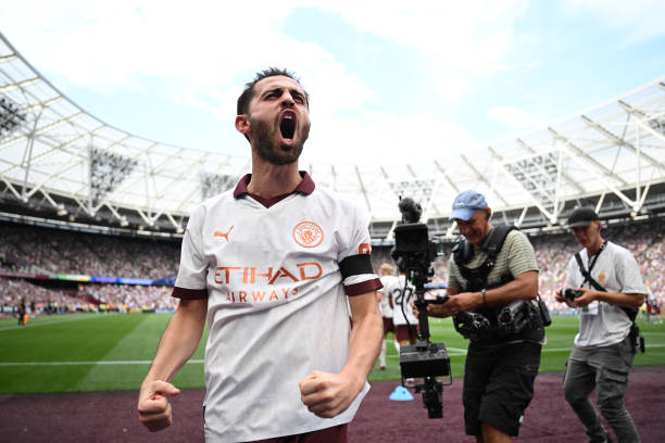 足球場尺寸規(guī)范：國際標(biāo)準(zhǔn)長寬各是多少米？