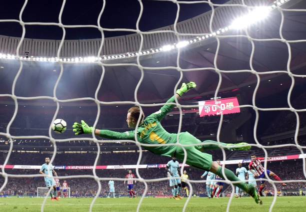 法甲：巴黎圣日耳曼4-0大勝，姆巴佩上演帽子戲法