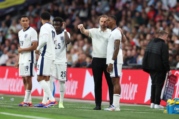 里昂官網(wǎng)球迷專區(qū)：會員福利、周邊商品與互動活動